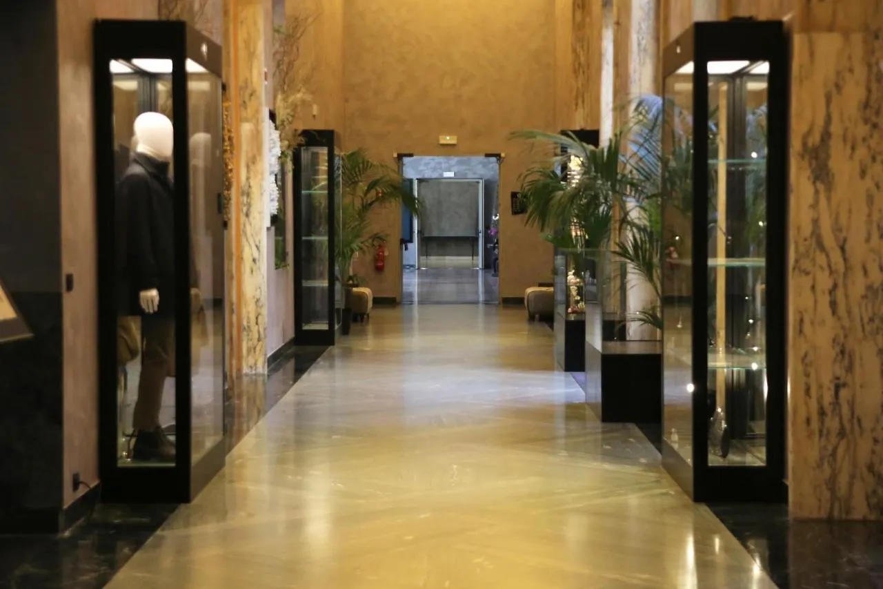 Hotel Th Roma - Carpegna Palace