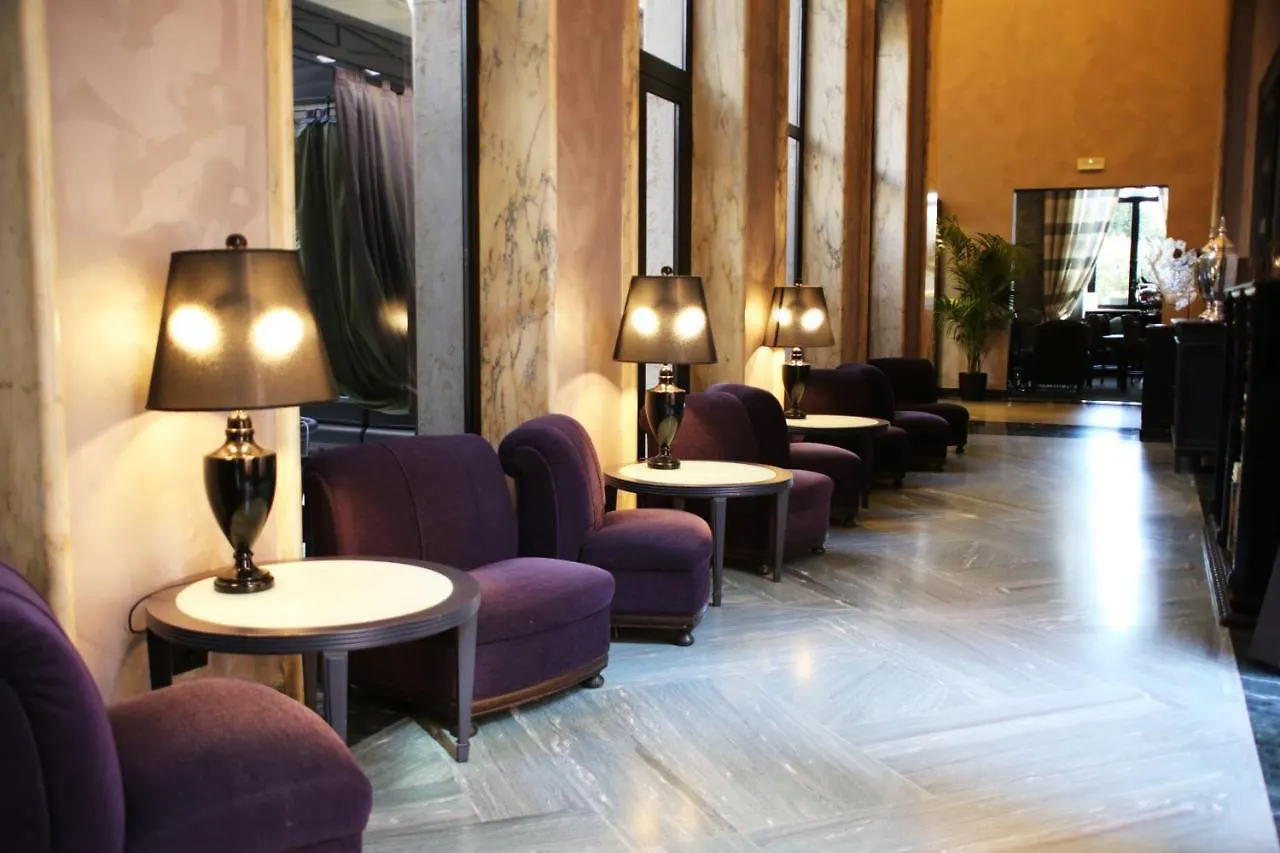Th Roma - Carpegna Palace Rome