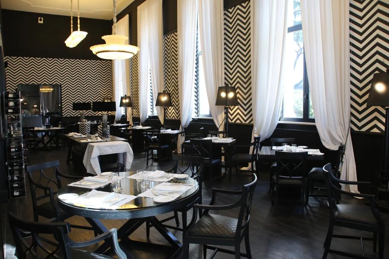 Th Roma - Carpegna Palace 4*, Rome