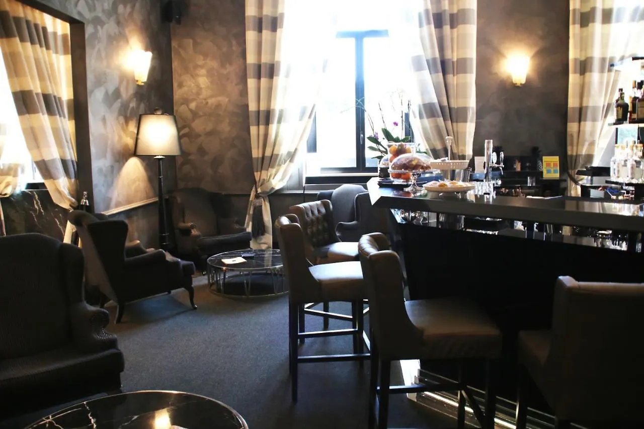 Th Roma - Carpegna Palace Hotel