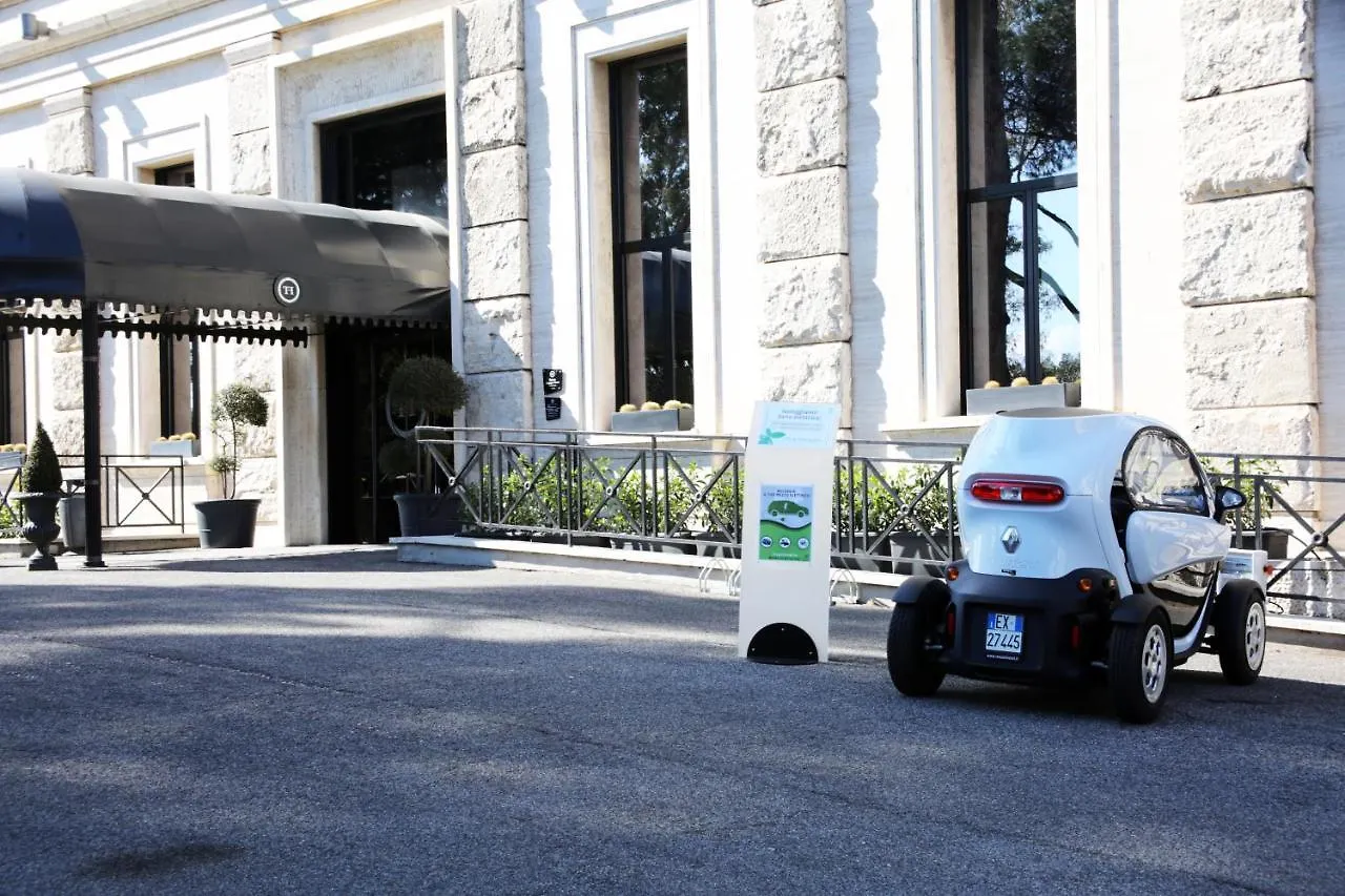 Hotel Th Roma - Carpegna Palace