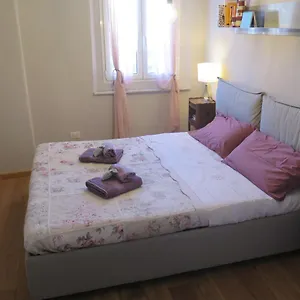 cavour-genoa.hotelitalianriviera.com/