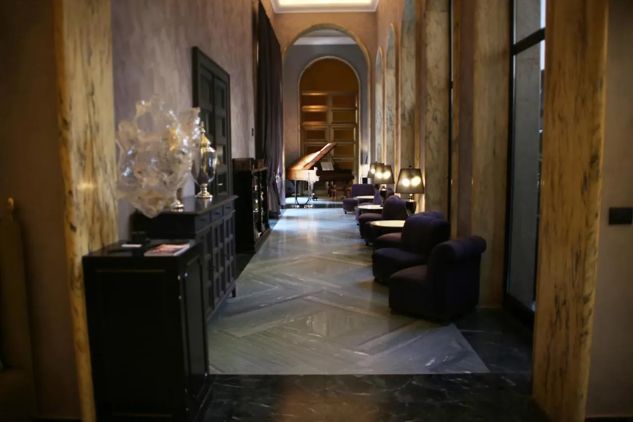**** Hotel Th Roma - Carpegna Palace Italie