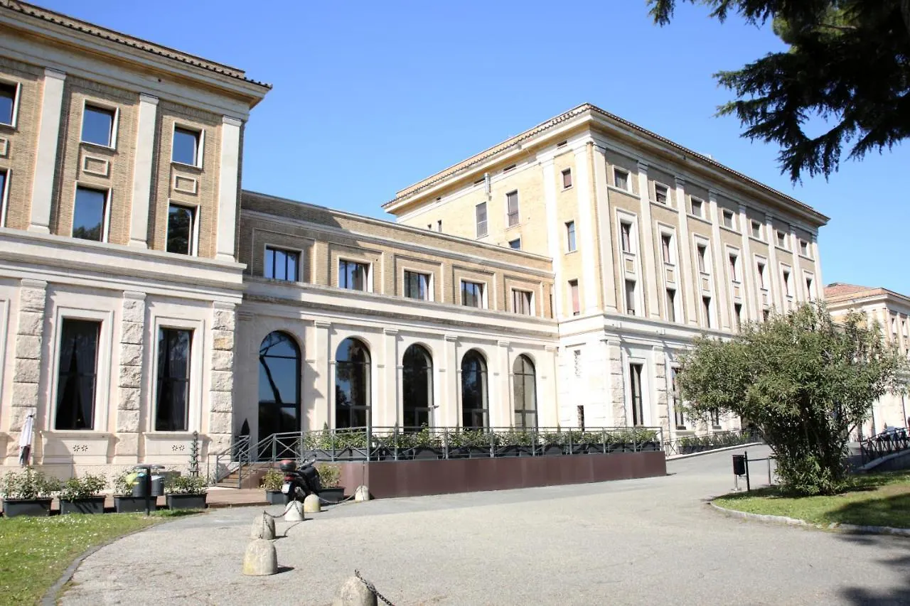 Th Roma - Carpegna Palace Italie