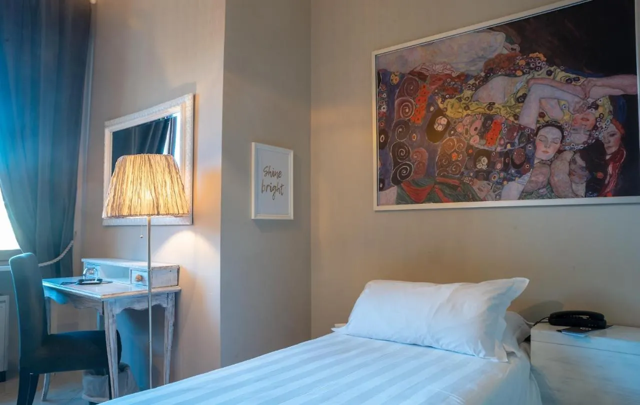 Th Roma - Carpegna Palace Hotel